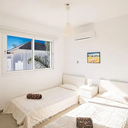 You Will Love This Luxury 3 Bedroom Holiday In With Private Pool 1692